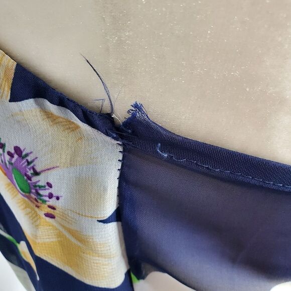 FLORAL spaghetti strap criss‎ cross faux wrap dress - Picture 8 of 13